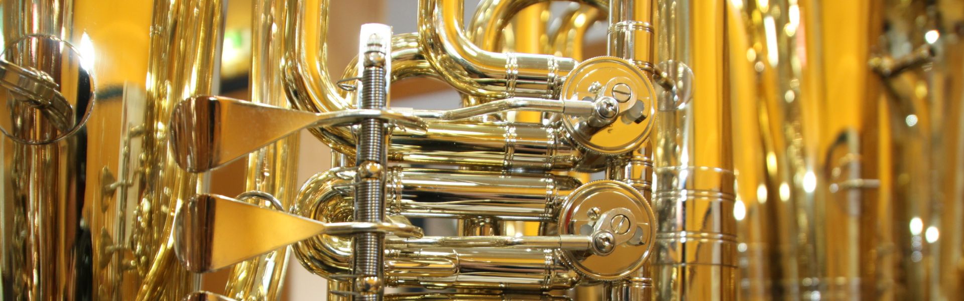 header-trumpet